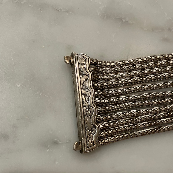 John Hardy Kali Pebble Multistrand Bracelet - Picture 4 of 10